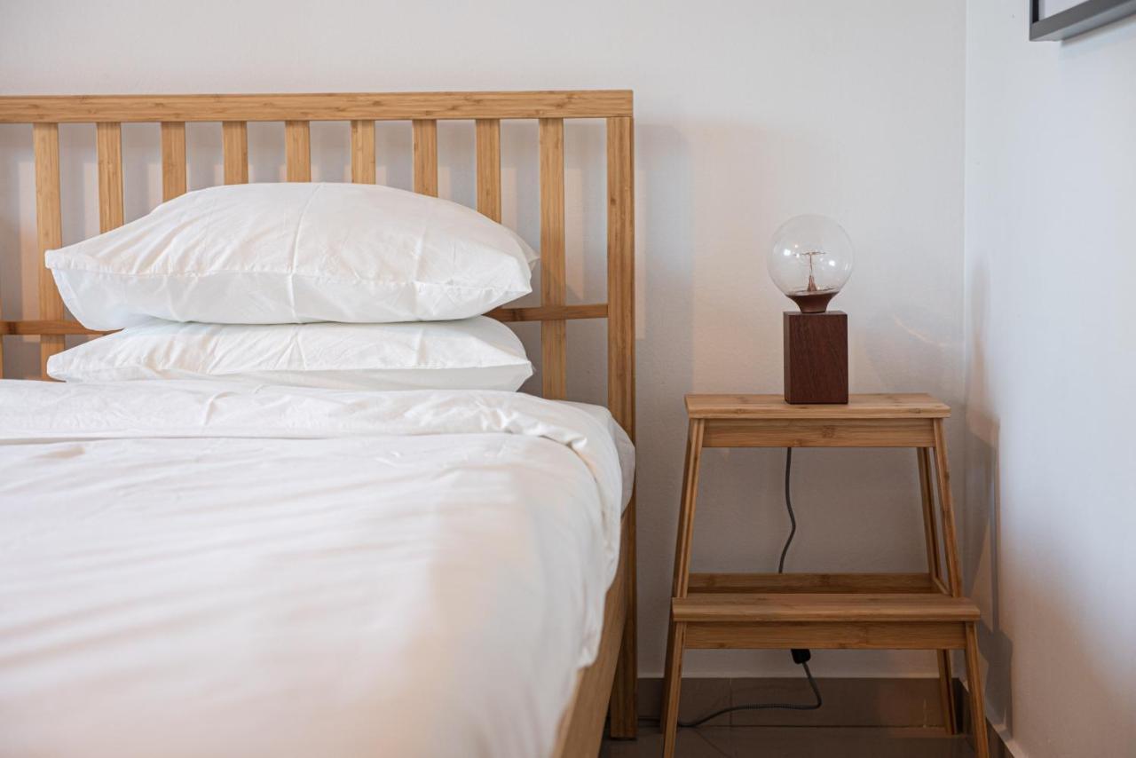 Grand Getaway Suite 300Mts From The Beach Περαία Εξωτερικό φωτογραφία