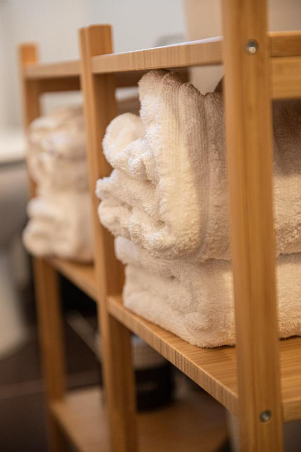 Grand Getaway Suite 300Mts From The Beach Περαία Εξωτερικό φωτογραφία