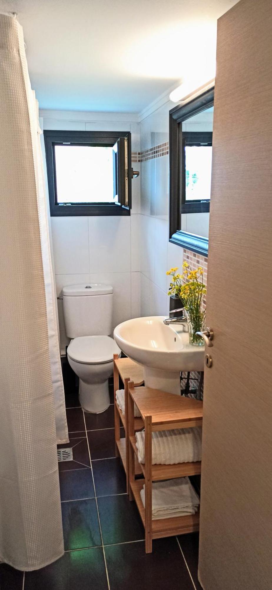 Grand Getaway Suite 300Mts From The Beach Περαία Εξωτερικό φωτογραφία