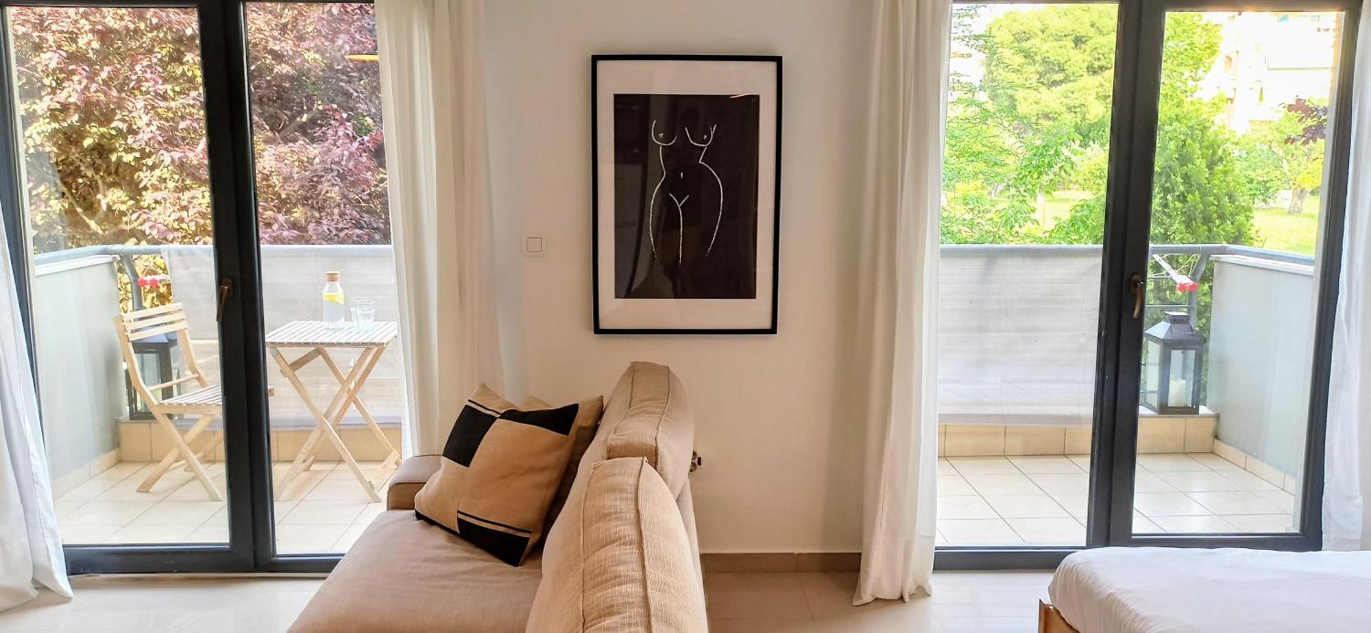 Grand Getaway Suite 300Mts From The Beach Περαία Εξωτερικό φωτογραφία